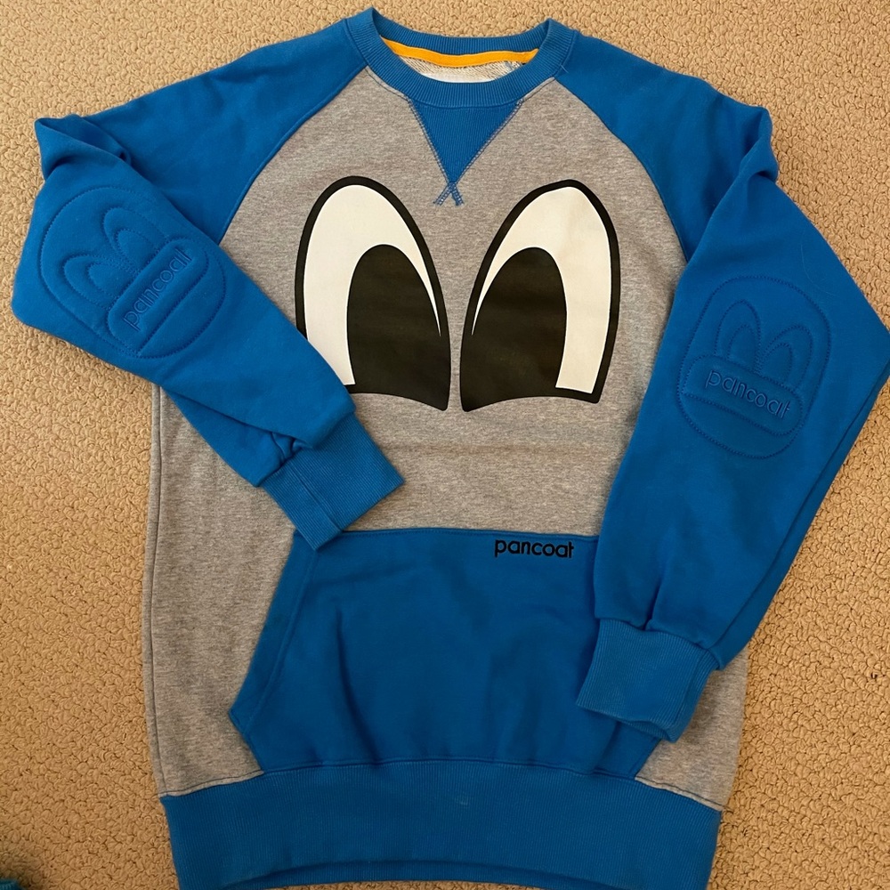 Authentic Pancoat logo sweater with pockets